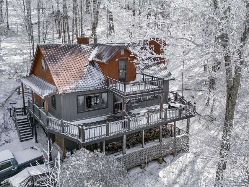 258 Lucas Lane, Mars Hill, NC 28754.  MLS# CAR4211991, YatesRealty ID 1213. 