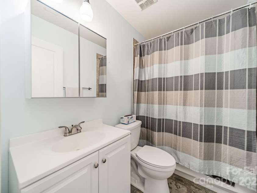 738 Garden District Drive, Charlotte, NC 28202.  MLS# CAR4255634, YatesRealty ID 12131. Lower Level Bathroom