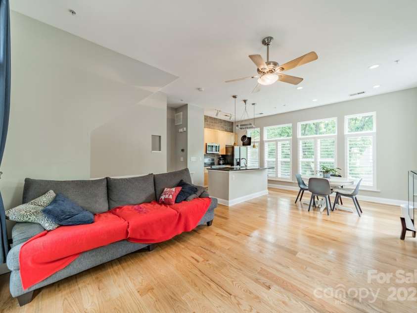 738 Garden District Drive, Charlotte, NC 28202.  MLS# CAR4255634, YatesRealty ID 12131. Open living plan