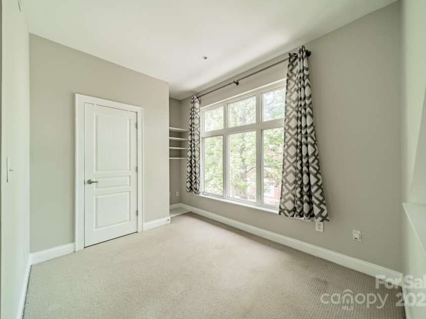 738 Garden District Drive, Charlotte, NC 28202.  MLS# CAR4255634, YatesRealty ID 12131. Upper Level Bonus Space / Home Office