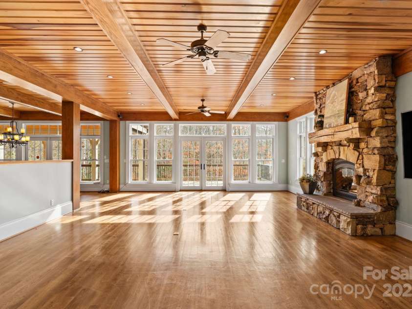 14 Landsdowne Court, Asheville, NC 28803.  MLS# CAR4330052, YatesRealty ID 12132. 