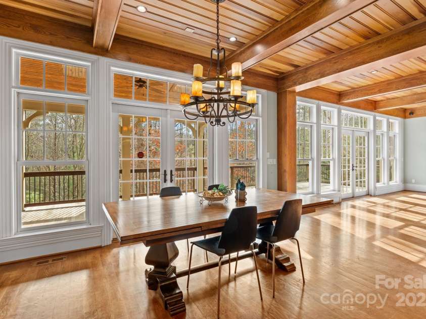 14 Landsdowne Court, Asheville, NC 28803.  MLS# CAR4330052, YatesRealty ID 12132. 