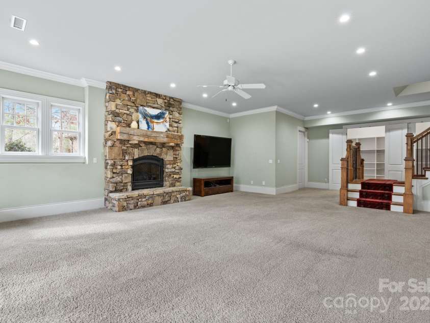 14 Landsdowne Court, Asheville, NC 28803.  MLS# CAR4330052, YatesRealty ID 12132. 