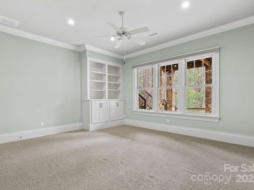 14 Landsdowne Court, Asheville, NC 28803.  MLS# CAR4330052, YatesRealty ID 12132. 