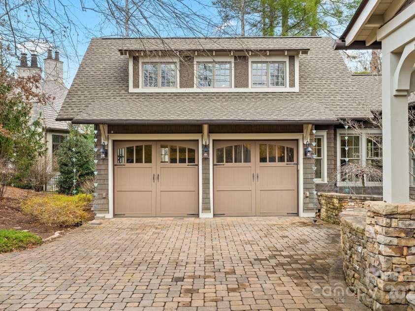 14 Landsdowne Court, Asheville, NC 28803.  MLS# CAR4330052, YatesRealty ID 12132. 
