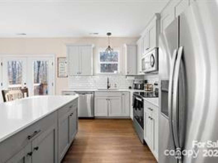 242 Delview Drive, Cherryville, NC 28021.  MLS# CAR4295842, YatesRealty ID 12133. 