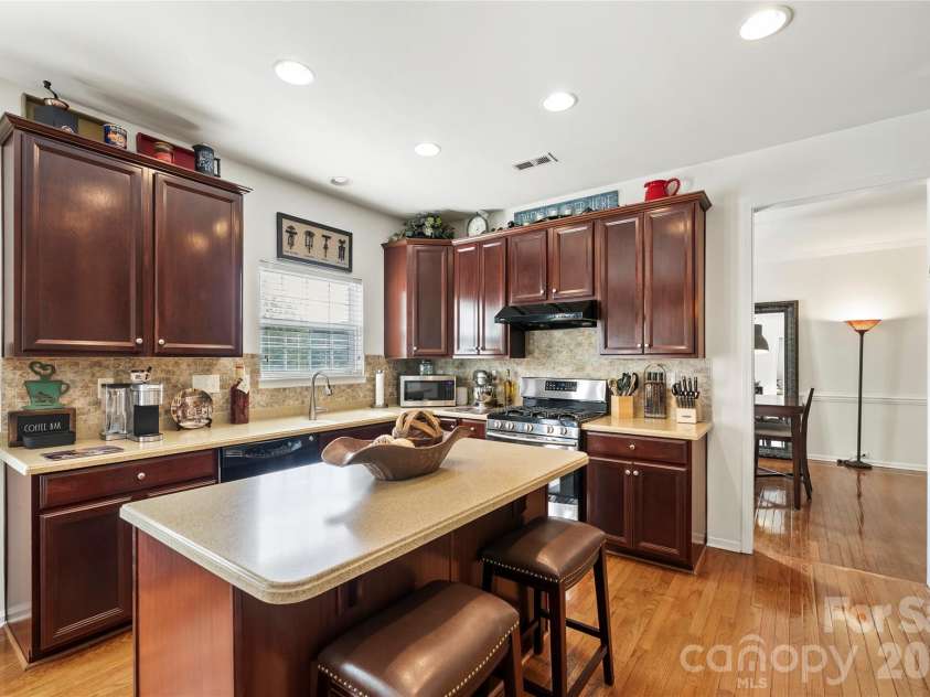1019 Markwell Drive, Matthews, NC 28105.  MLS# CAR4367066, YatesRealty ID 12134. 