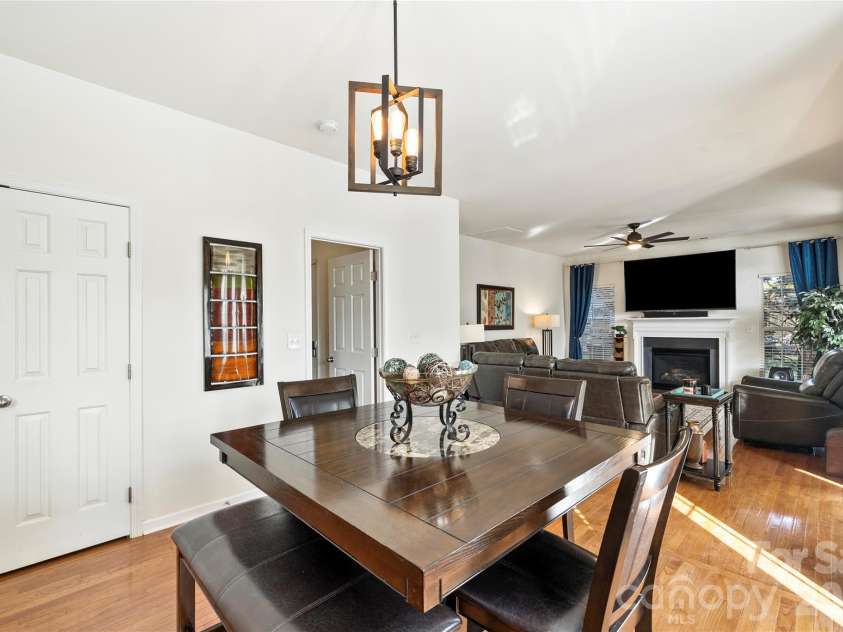 1019 Markwell Drive, Matthews, NC 28105.  MLS# CAR4367066, YatesRealty ID 12134. 