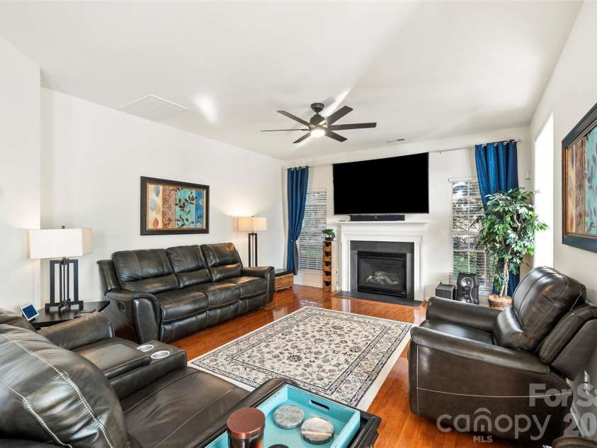 1019 Markwell Drive, Matthews, NC 28105.  MLS# CAR4367066, YatesRealty ID 12134. 
