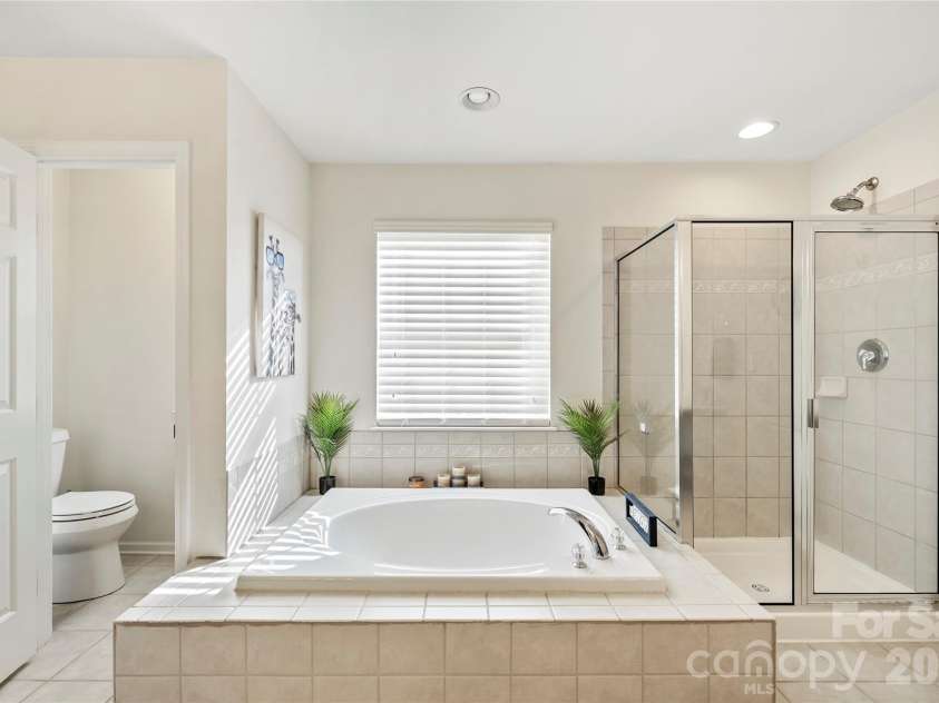 1019 Markwell Drive, Matthews, NC 28105.  MLS# CAR4367066, YatesRealty ID 12134. 