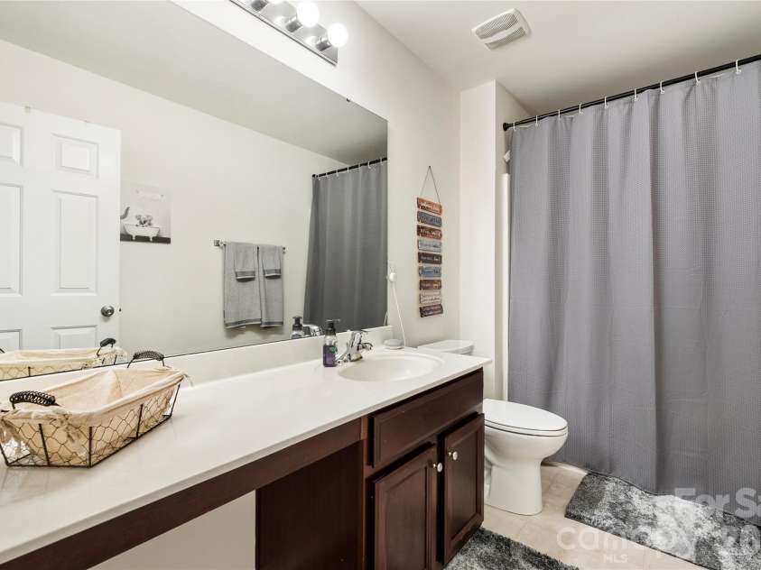 1019 Markwell Drive, Matthews, NC 28105.  MLS# CAR4367066, YatesRealty ID 12134. 