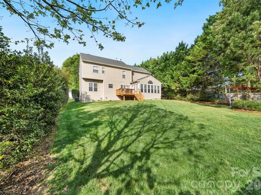 1019 Markwell Drive, Matthews, NC 28105.  MLS# CAR4367066, YatesRealty ID 12134. 