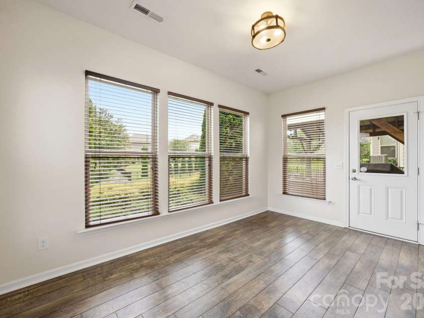 12412 Current Drive, Charlotte, NC 28278.  MLS# CAR4353698, YatesRealty ID 12135. 