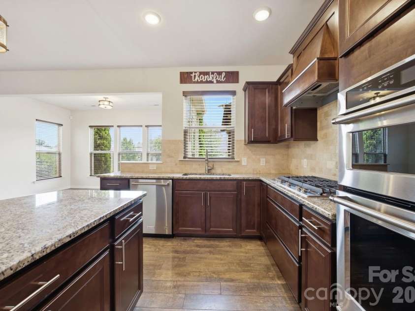 12412 Current Drive, Charlotte, NC 28278.  MLS# CAR4353698, YatesRealty ID 12135. 