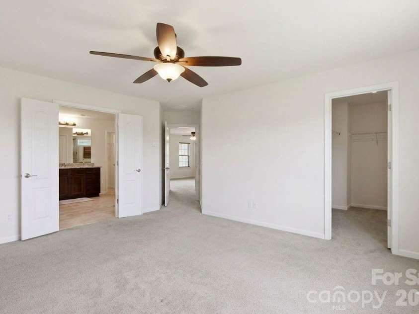 12412 Current Drive, Charlotte, NC 28278.  MLS# CAR4353698, YatesRealty ID 12135. 