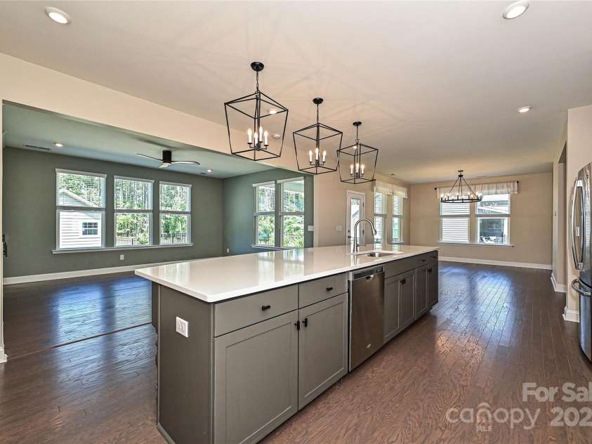 2025 Sweet Magnolia Lane, Clover, SC 29710.  MLS# CAR4257665, YatesRealty ID 12135. Kitchen