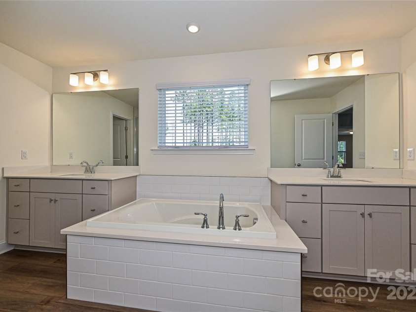 2025 Sweet Magnolia Lane, Clover, SC 29710.  MLS# CAR4257665, YatesRealty ID 12135. Primary Bath