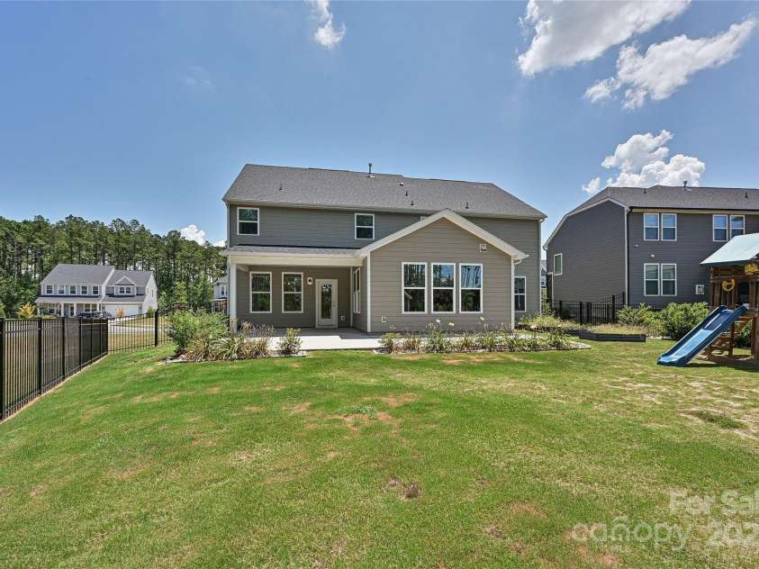 2025 Sweet Magnolia Lane, Clover, SC 29710.  MLS# CAR4257665, YatesRealty ID 12135. Rear Yard