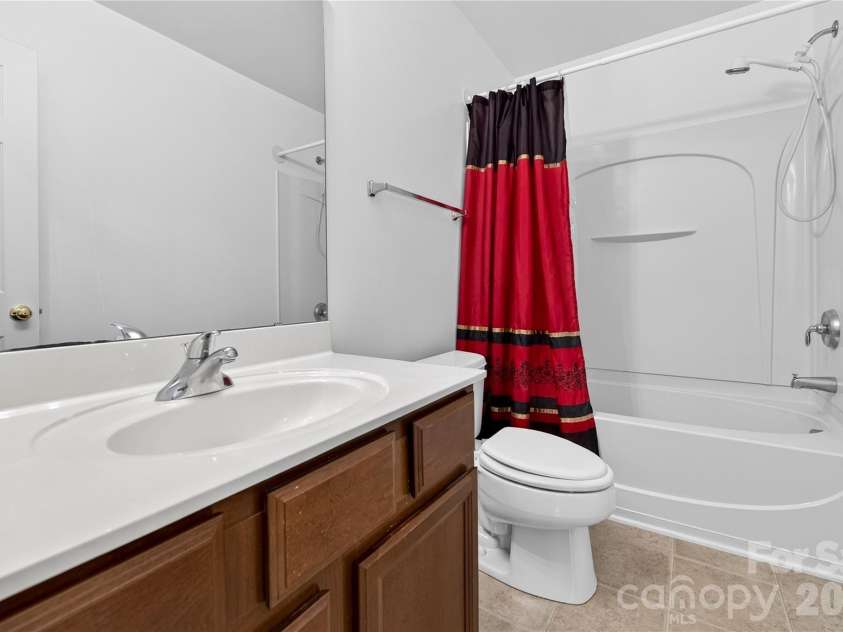 149 Marakery Road, Mooresville, NC 28115.  MLS# CAR4366541, YatesRealty ID 12136. 