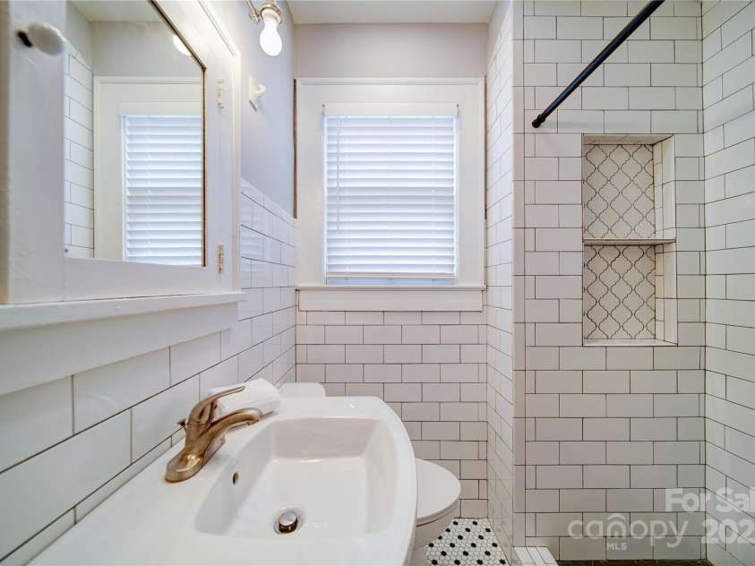 501 Pee Dee Avenue, Albemarle, NC 28001.  MLS# CAR4257502, YatesRealty ID 12136. 