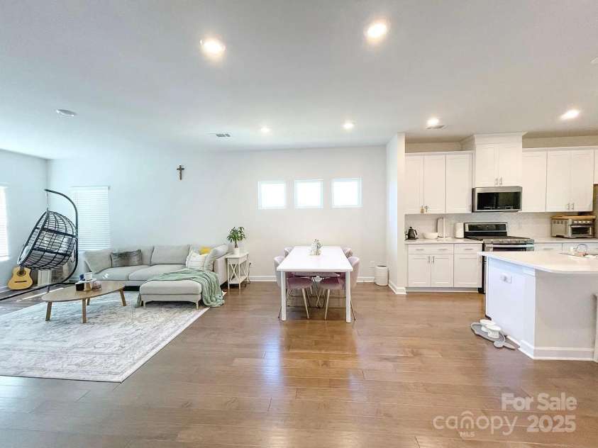 2019 Tears Lane, Charlotte, NC 28217.  MLS# CAR4256316, YatesRealty ID 12137. 