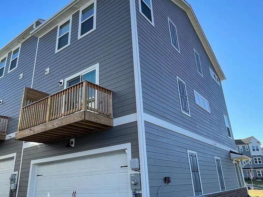 2019 Tears Lane, Charlotte, NC 28217.  MLS# CAR4256316, YatesRealty ID 12137. 