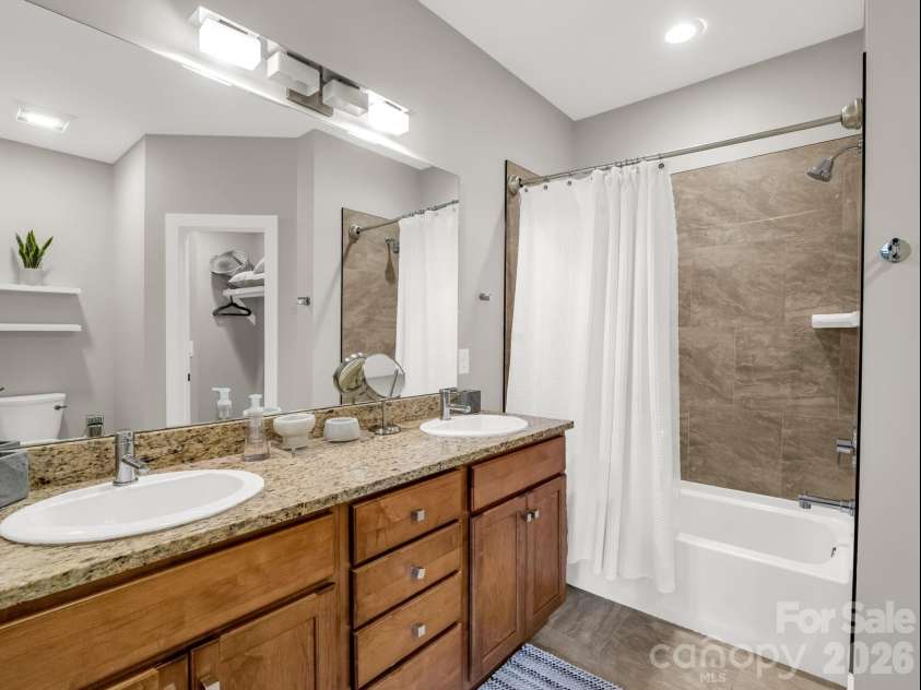 80 Richland Street, Asheville, NC 28806.  MLS# CAR4360184, YatesRealty ID 12138. 