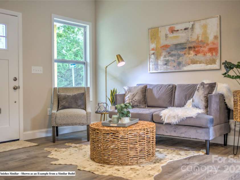 19 Willow Wood Trail, Hendersonville, NC 28739.  MLS# CAR4257786, YatesRealty ID 12139. 