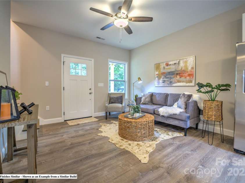 19 Willow Wood Trail, Hendersonville, NC 28739.  MLS# CAR4257786, YatesRealty ID 12139. 