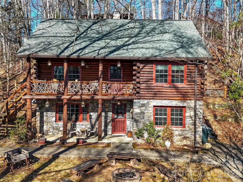 201 Liberty Road, Waynesville, NC 28785.  MLS# CAR4357208, YatesRealty ID 12140. 