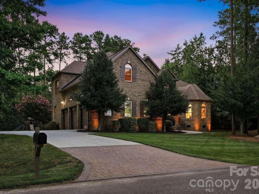 250 Barber Loop, Mooresville, NC 28117.  MLS# CAR4399847, YatesRealty ID 12141. 