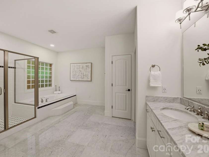 250 Barber Loop, Mooresville, NC 28117.  MLS# CAR4399847, YatesRealty ID 12141. 