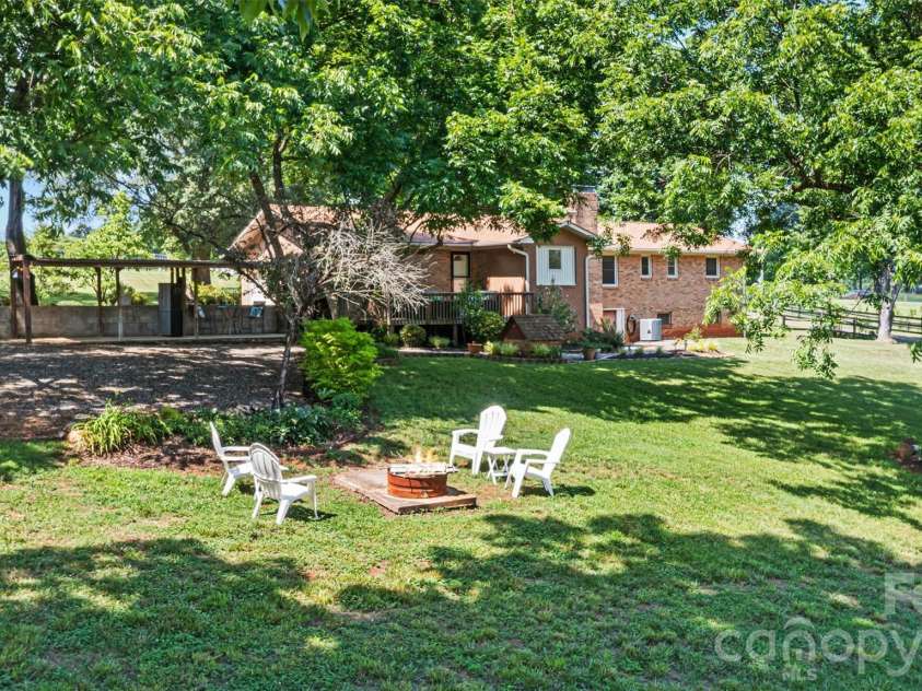 256 Johnson Dairy Road, Mooresville, NC 28115.  MLS# CAR4388596, YatesRealty ID 12142. 
