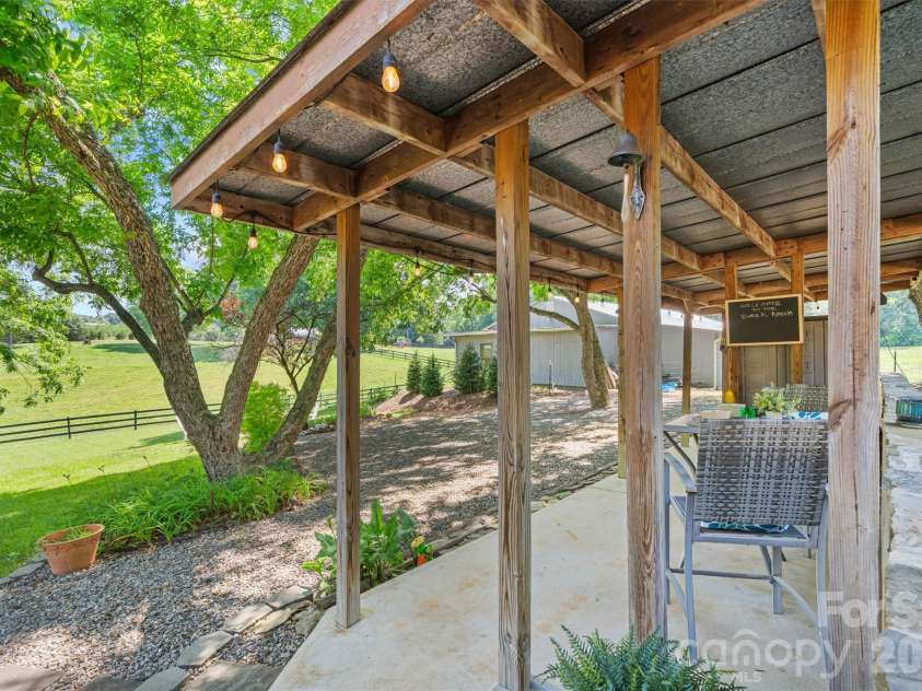 256 Johnson Dairy Road, Mooresville, NC 28115.  MLS# CAR4388596, YatesRealty ID 12142. 