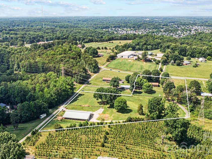 256 Johnson Dairy Road, Mooresville, NC 28115.  MLS# CAR4388596, YatesRealty ID 12142. 
