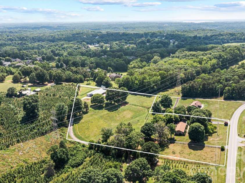256 Johnson Dairy Road, Mooresville, NC 28115.  MLS# CAR4388596, YatesRealty ID 12142. 