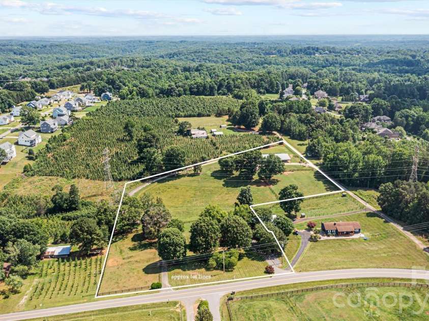 256 Johnson Dairy Road, Mooresville, NC 28115.  MLS# CAR4388596, YatesRealty ID 12142. 