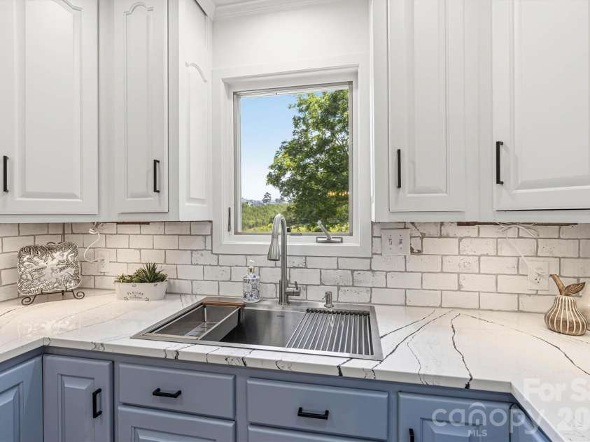 256 Johnson Dairy Road, Mooresville, NC 28115.  MLS# CAR4388596, YatesRealty ID 12142. 