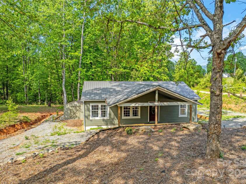 115 Cold Springs Drive, Mill Spring, NC 28756.  MLS# CAR4249078, YatesRealty ID 12143. 