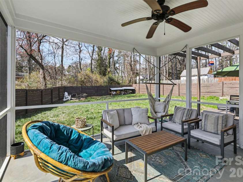 6739 Indian Lane, Charlotte, NC 28213.  MLS# CAR4366469, YatesRealty ID 12143. 