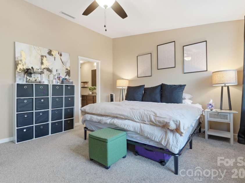 12755 Livengood Lane, Charlotte, NC 28269.  MLS# CAR4364491, YatesRealty ID 12144. 