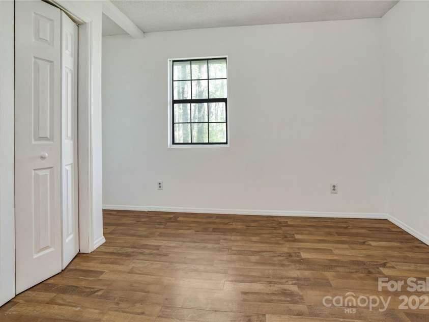 322 Electra Lane, Stanley, NC 28164.  MLS# CAR4243591, YatesRealty ID 12145. 