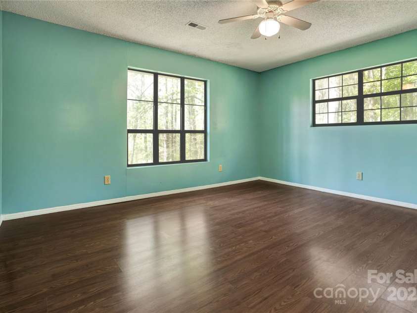 322 Electra Lane, Stanley, NC 28164.  MLS# CAR4243591, YatesRealty ID 12145. 