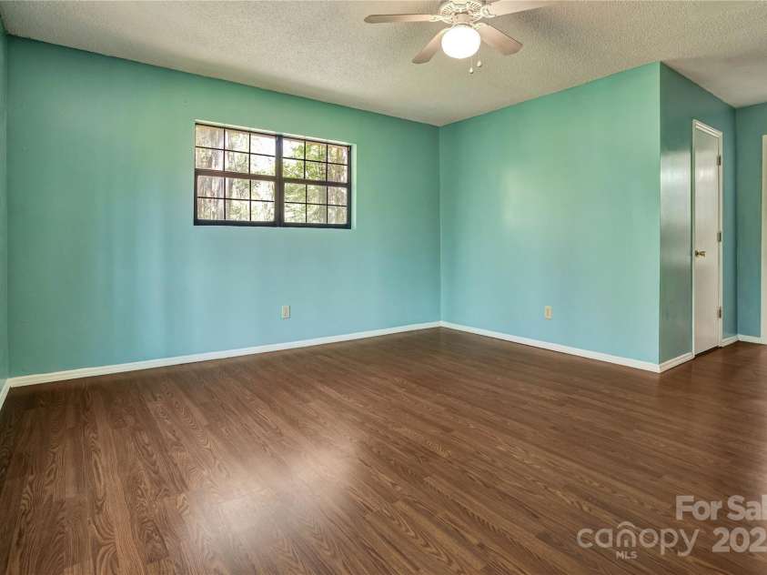 322 Electra Lane, Stanley, NC 28164.  MLS# CAR4243591, YatesRealty ID 12145. 