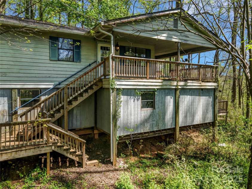 322 Electra Lane, Stanley, NC 28164.  MLS# CAR4243591, YatesRealty ID 12145. 