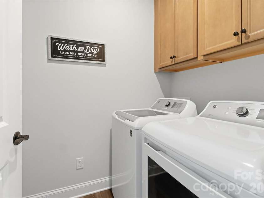 4331 Moxie Way, Charlotte, NC 28215.  MLS# CAR4400281, YatesRealty ID 12145. 