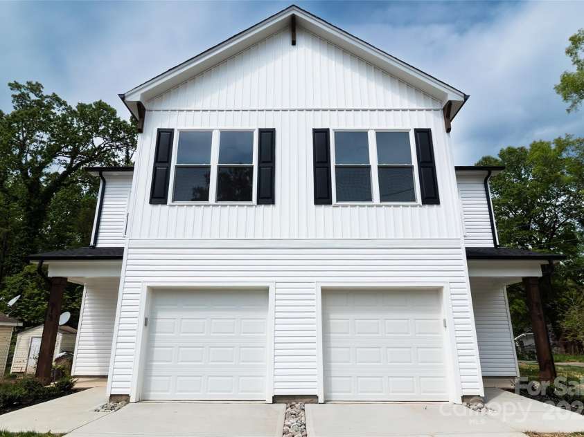 615 Billingsley Road, Charlotte, NC 28211.  MLS# CAR4242829, YatesRealty ID 12147. 