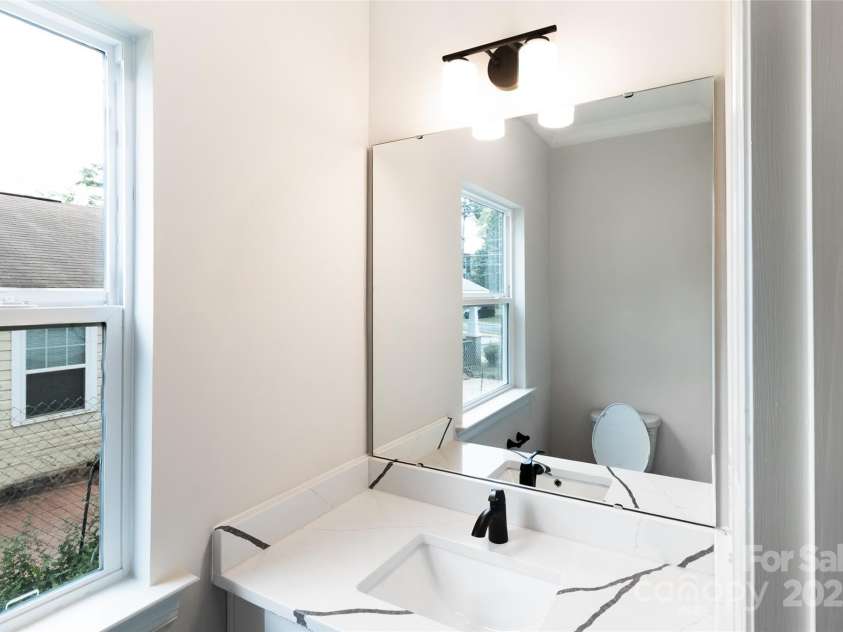 615 Billingsley Road, Charlotte, NC 28211.  MLS# CAR4242829, YatesRealty ID 12147. 