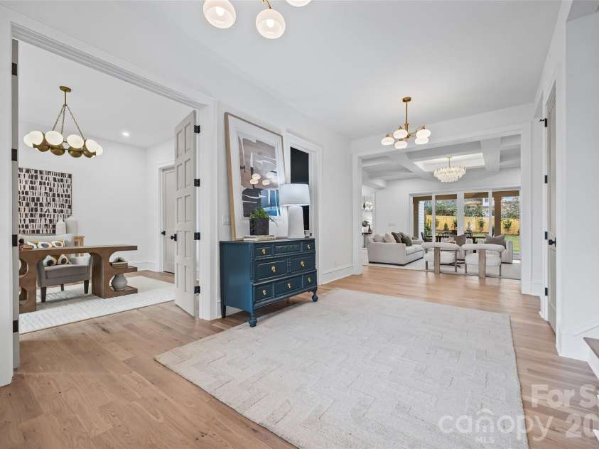 1222 Chandler Place, Charlotte, NC 28211.  MLS# CAR4335562, YatesRealty ID 12148. 