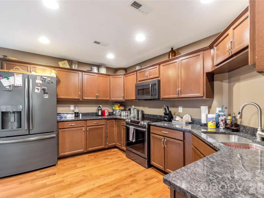 1302 Bryson Creek Drive, McConnells, SC 29726.  MLS# CAR4283048, YatesRealty ID 12149. 